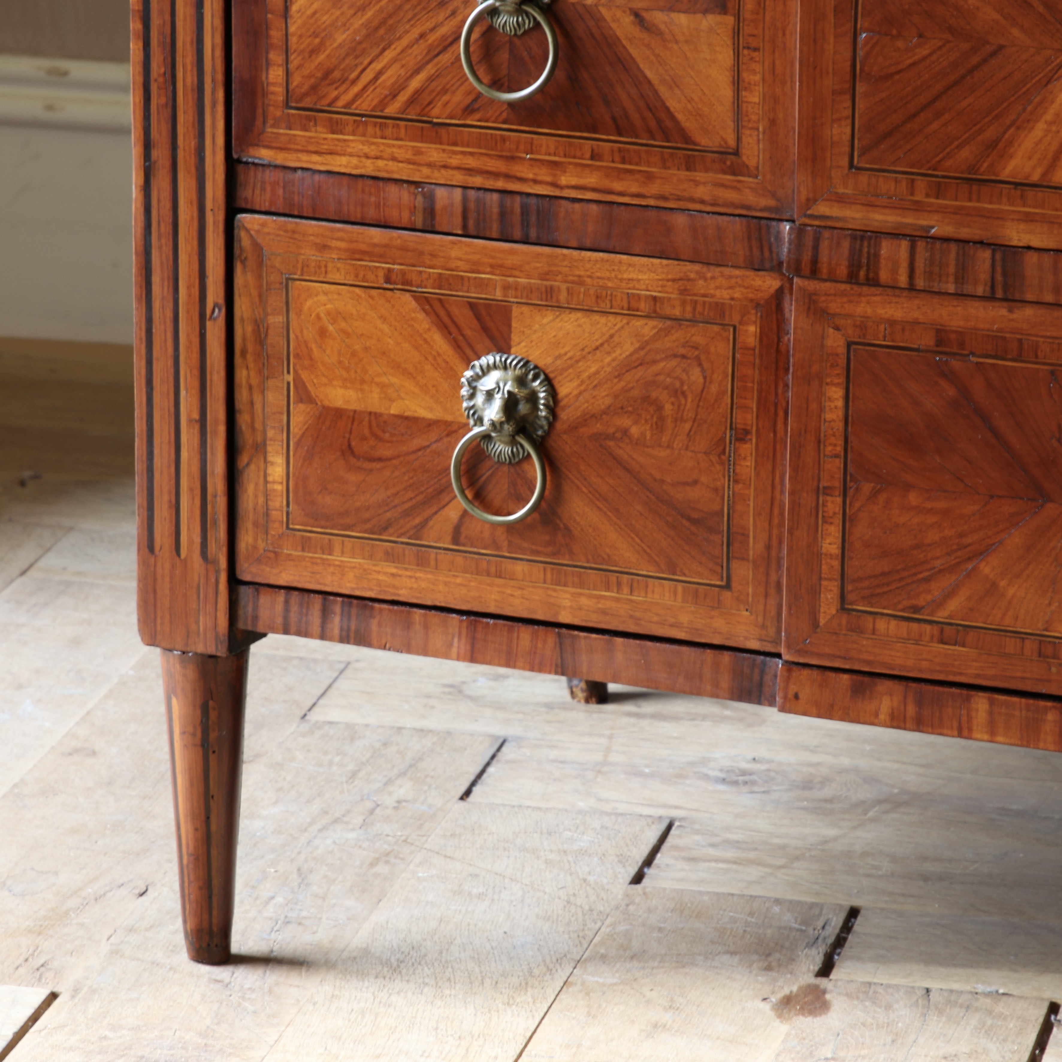 Tulipwood Transitional Commode